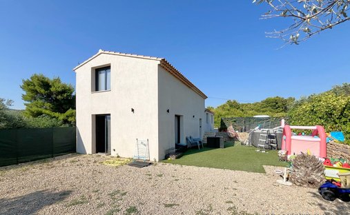 House in La Cadiere-d'Azur, Provence-Alpes-Côte d'Azur, France 1