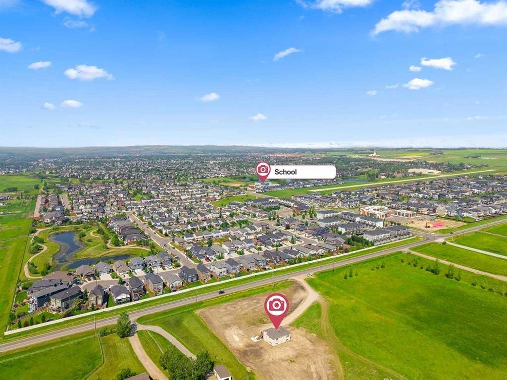 House in Okotoks, Alberta, Canada 1 - 18536960