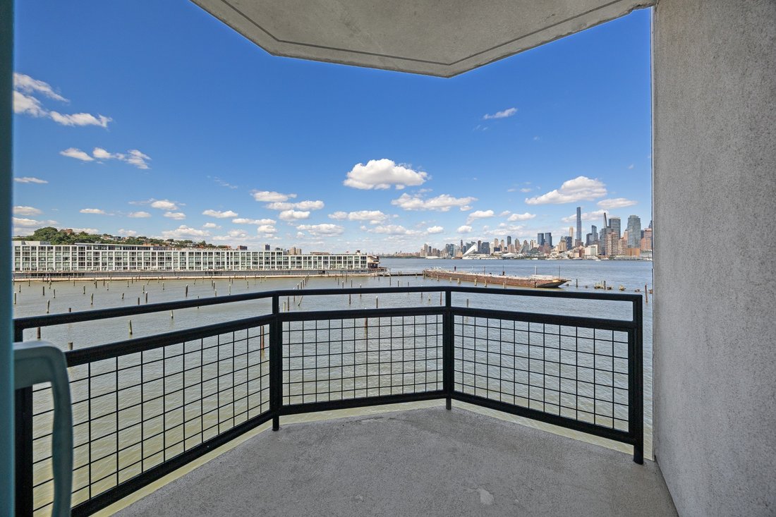 Condo in Weehawken, New Jersey, United States 1 - 18537244