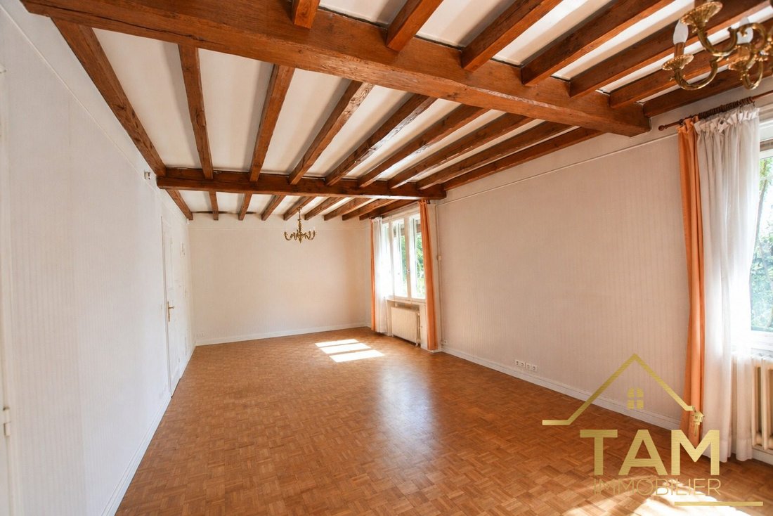 House in Langevin, Saint-Cyr-l'Ecole, France 4 - 18537291
