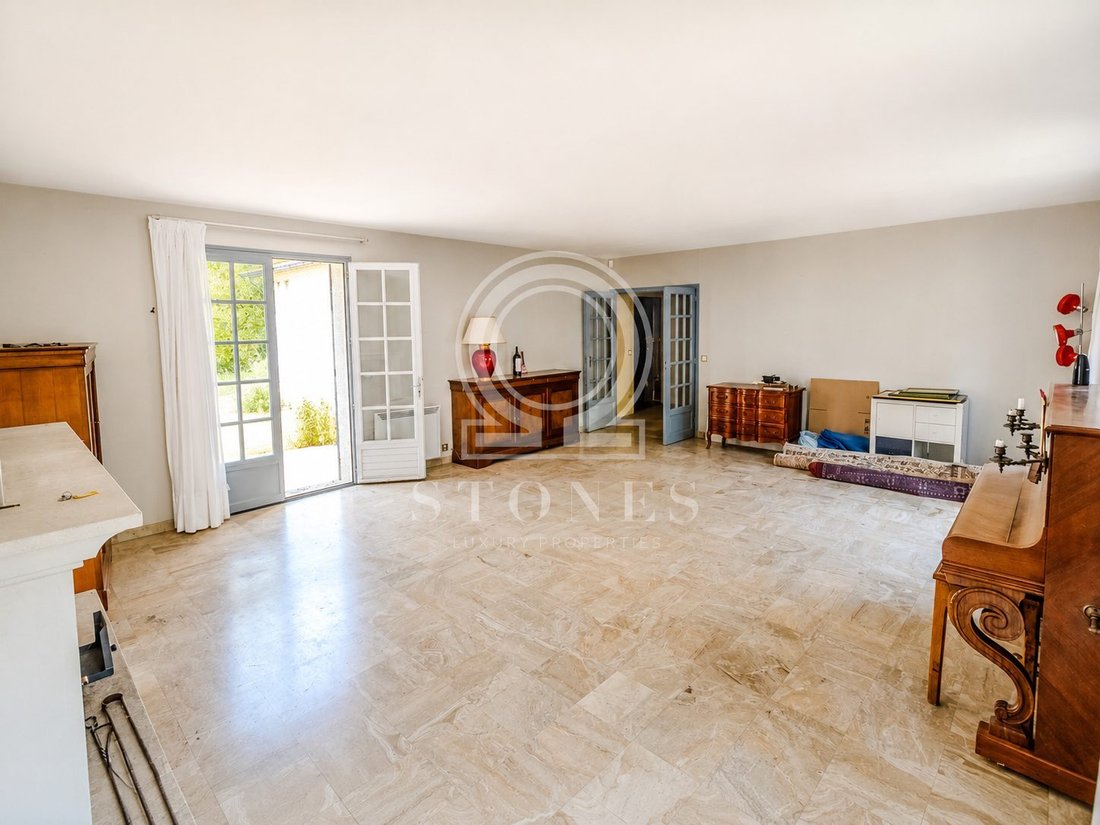 House in Bourg-La Feuillaume Nord, La Celle-Saint-Cloud, France 4 - 18522760