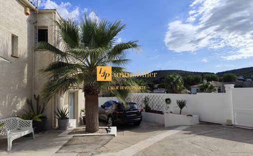 Villa in Balaruc-les-Bains, Occitania, France 1