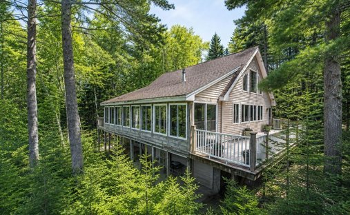 House in Trenton, Maine, United States 1