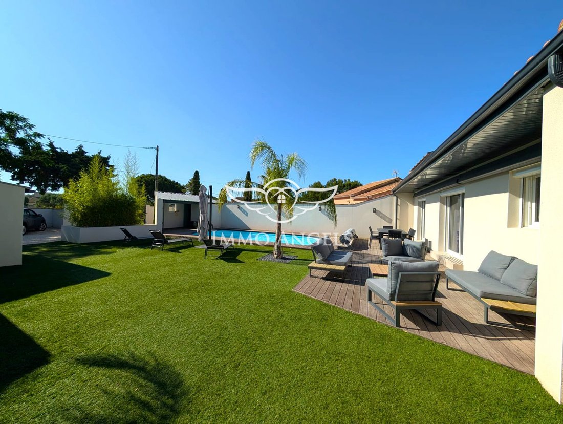 Villa in Centre Ville, Serignan, France 2 - 18537358