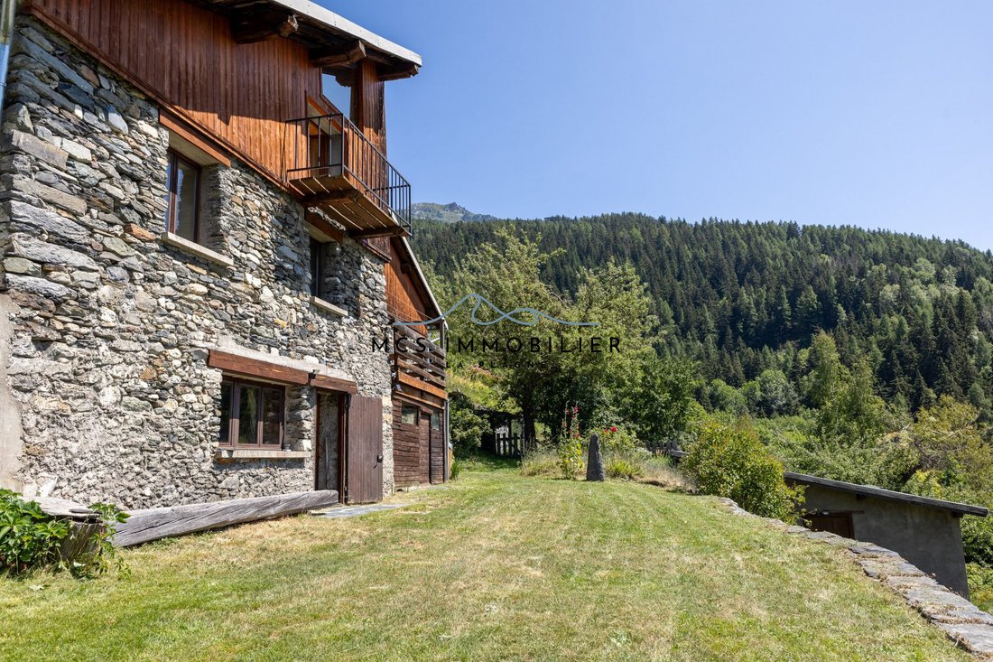 Chalet in Bourg-Saint-Maurice, Auvergne-Rhône-Alpes, France 4 - 17385334