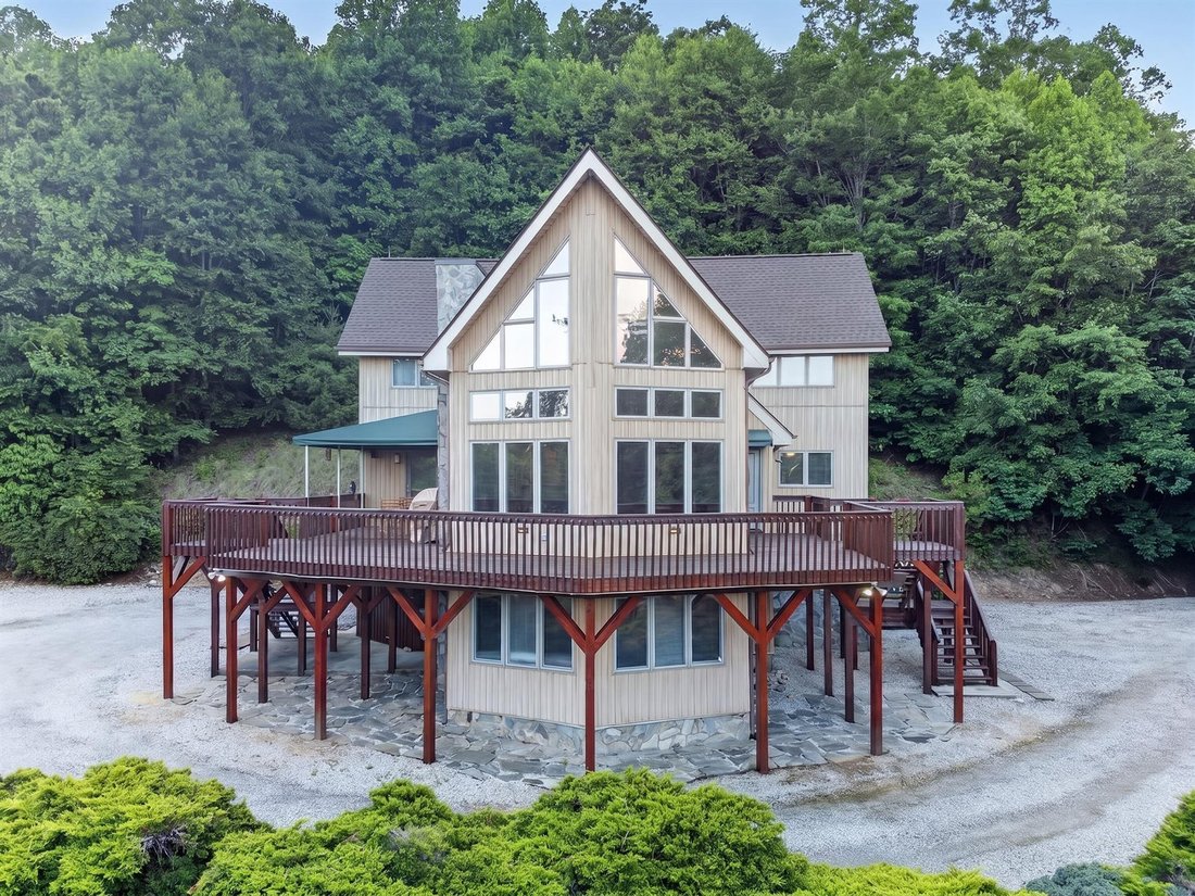 House in Newland, North Carolina, United States 2 - 18537412