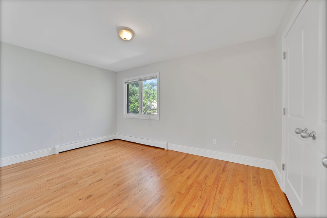 Townhouse in Palisades Park, New Jersey, United States 5 - 18537228