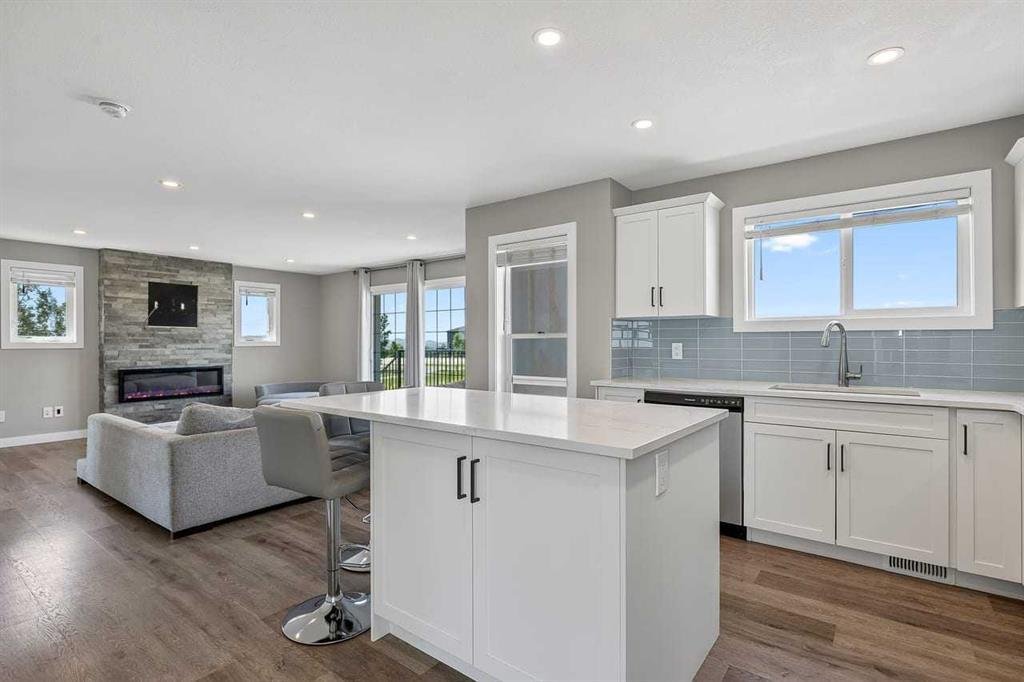 House in Okotoks, Alberta, Canada 4 - 18536960