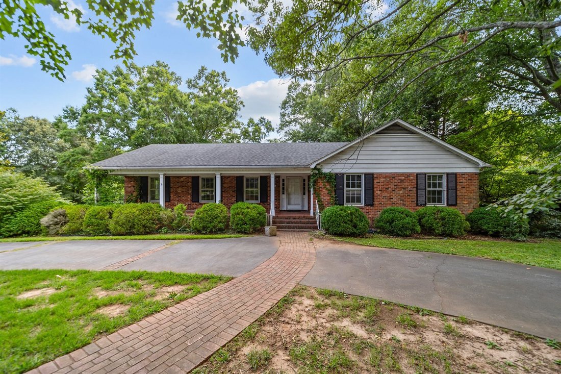 Land in Davidson, North Carolina, United States 2 - 17635344