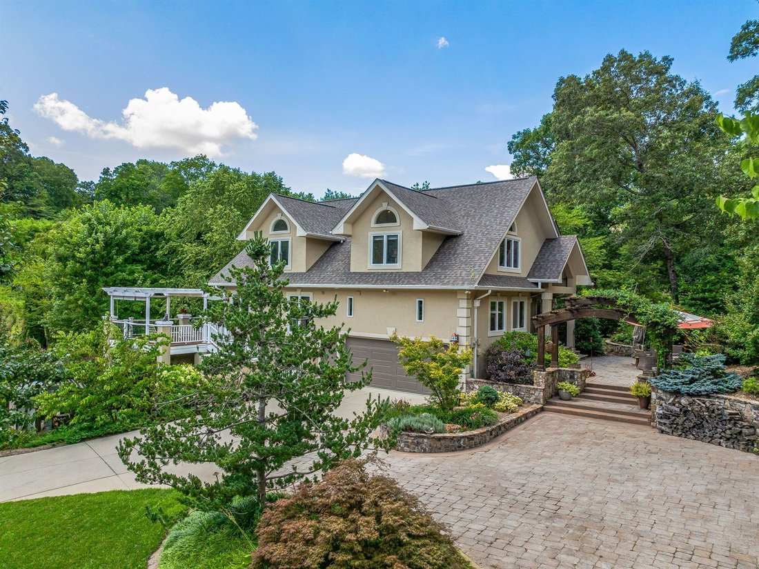 House in Asheville, North Carolina, United States 5 - 17766713