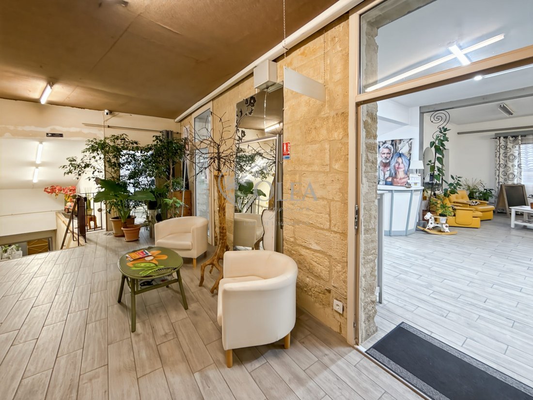 Apartment in Uzès, Occitania, France 5 - 18537408