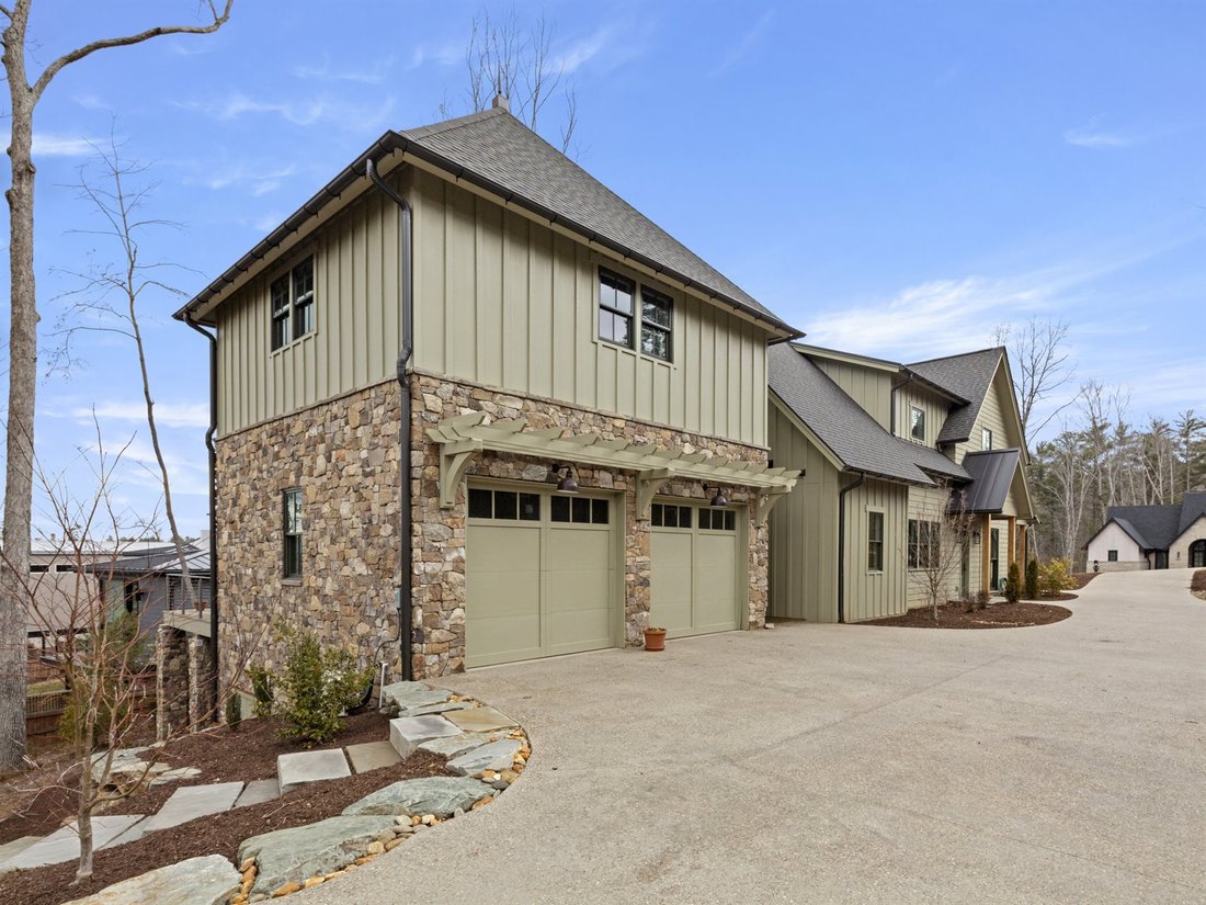 House in Asheville, North Carolina, United States 4 - 17639357