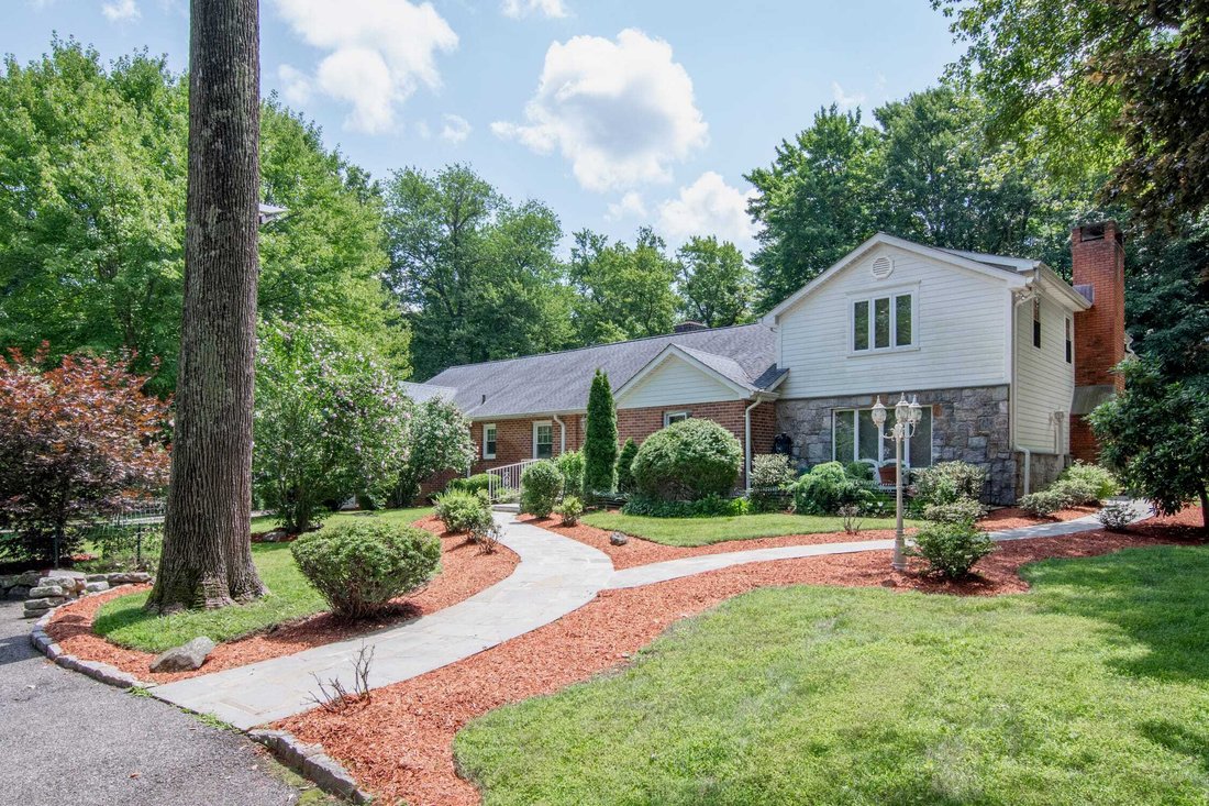 House in Hartsdale, New York, United States 2 - 18519814
