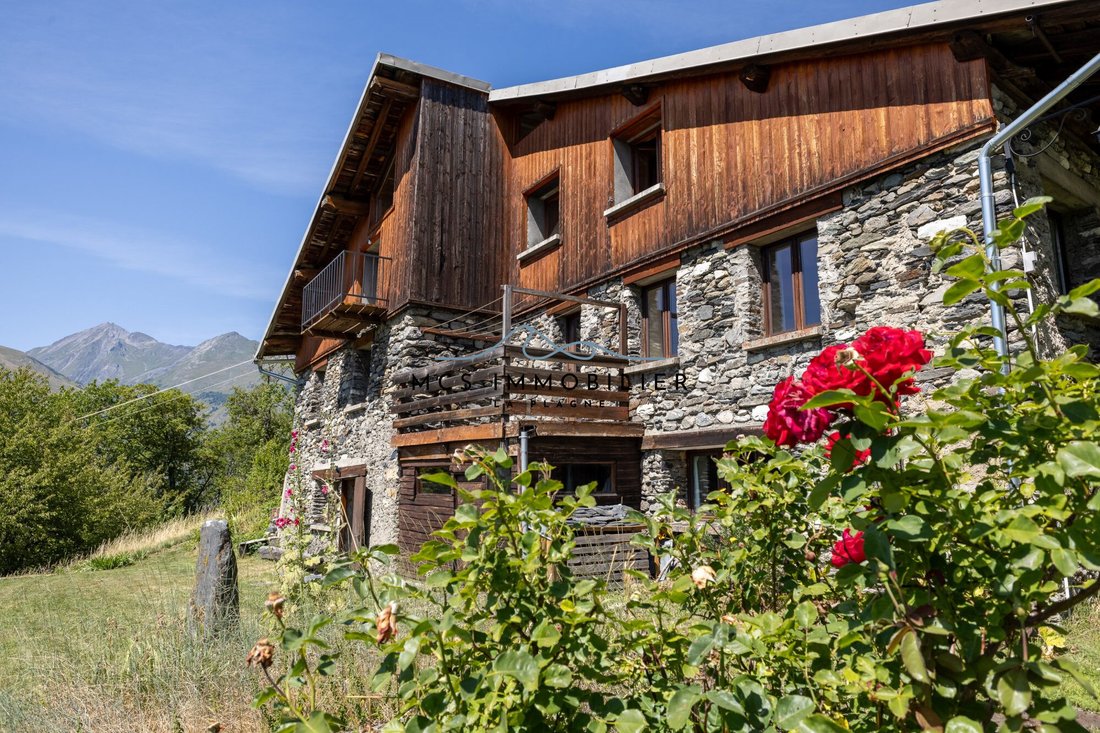 Chalet in Bourg-Saint-Maurice, Auvergne-Rhône-Alpes, France 5 - 17385334