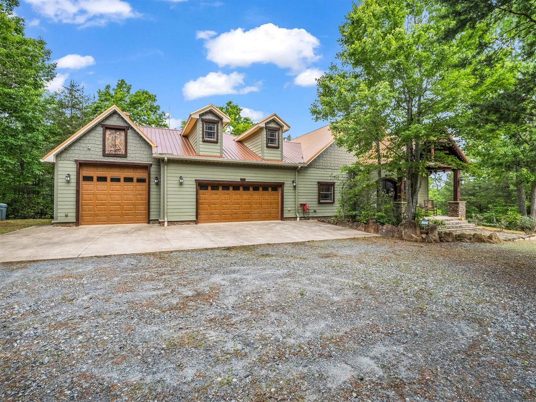 House in Lake Lure, North Carolina, United States 4 - 17826052