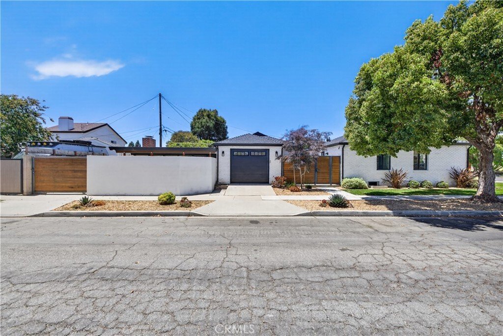 House in Signal Hill, California, United States 2 - 18537163