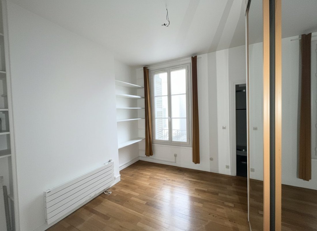 Apartment in Louis Blanc-Aqueduc, Paris 10e Arrondissement, Paris 4 - 18514685