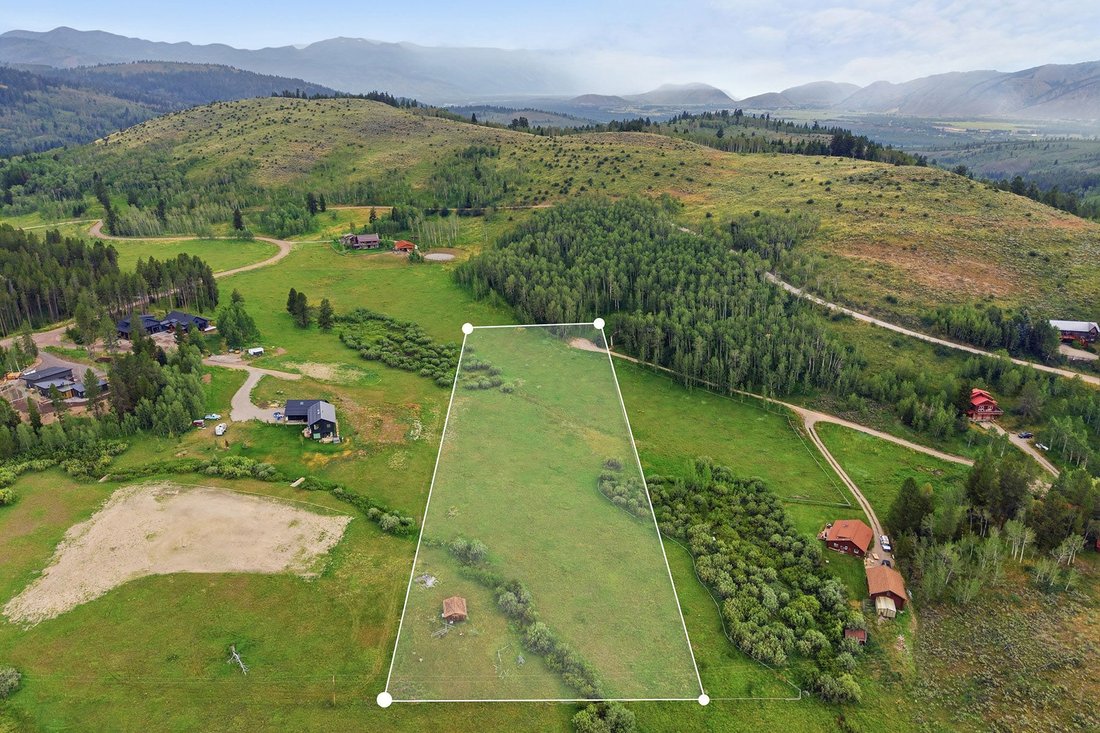 Land in Jackson, Wyoming, United States 4 - 18537075