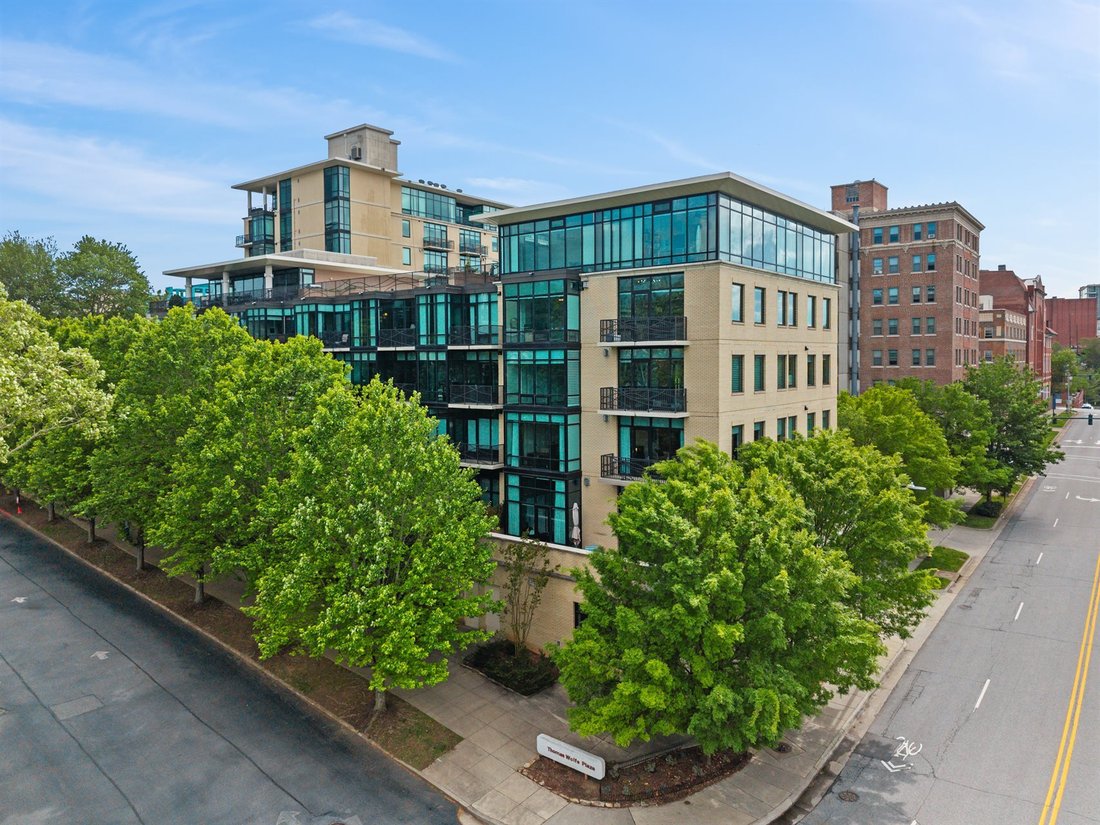 Casa en Asheville, Carolina del Norte, Estados Unidos 1 - 17883573