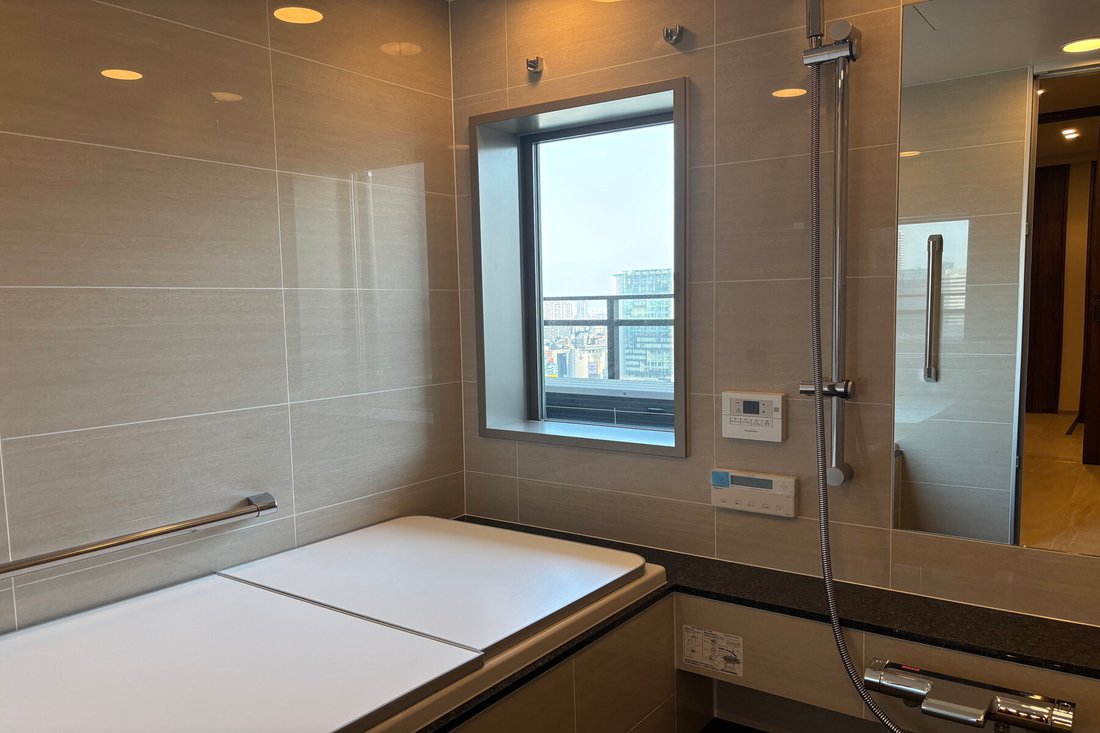 Condo in Osaka, Osaka, Japan 3 - 18536896