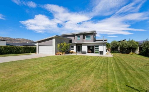 House in Cromwell, Otago, New Zealand 1