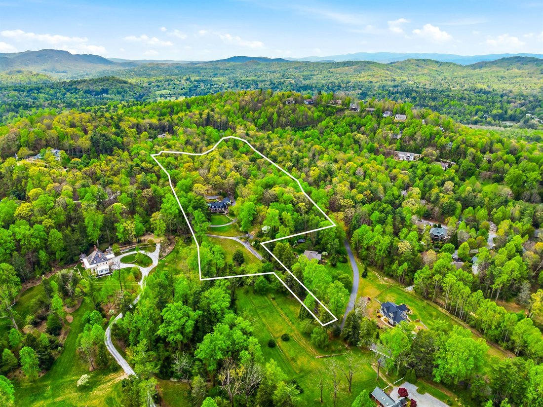 House in Laurel Park, North Carolina, United States 2 - 17831394