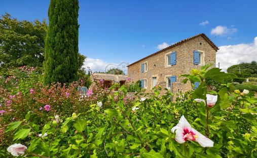 Country House in Saint-Marcel-de-Careiret, Occitania, France 1