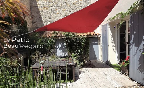 House in Sud, Nieul-sur-Mer, France 1