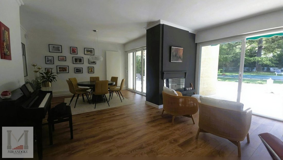 House in Hameau, Simiane-Collongue, France 3 - 18480901