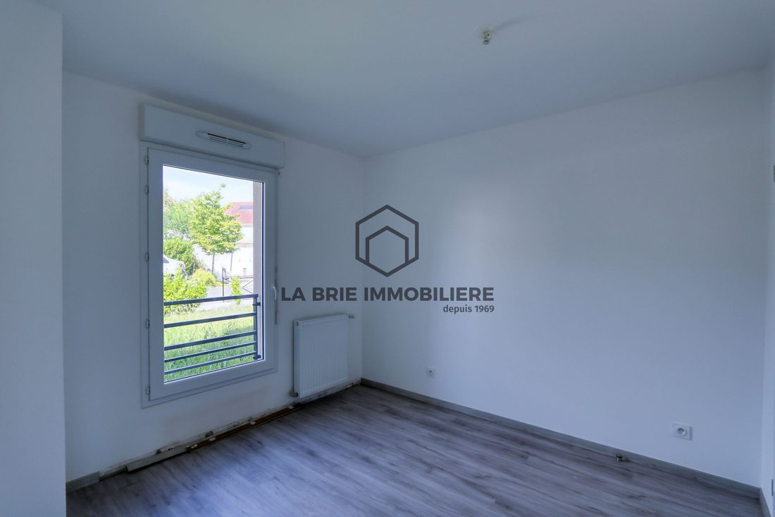House in Centre Ville, Mennecy, France 5 - 18489410
