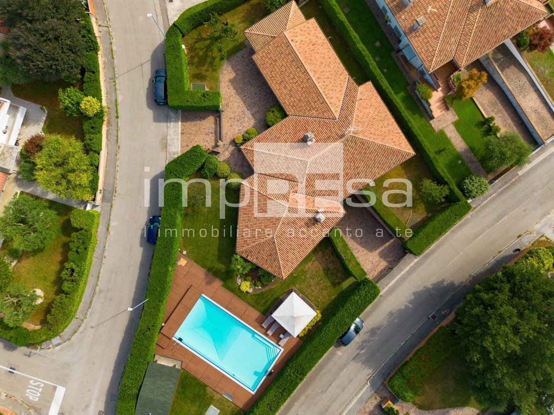 Villa in Codroipo, Friuli – Venezia Giulia, Italy 2 - 18536917