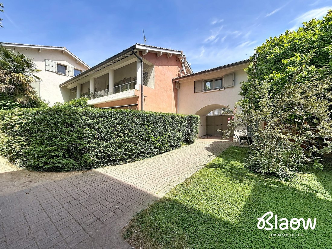 Apartment in Meyzieu, Auvergne-Rhône-Alpes, France 2 - 18537354