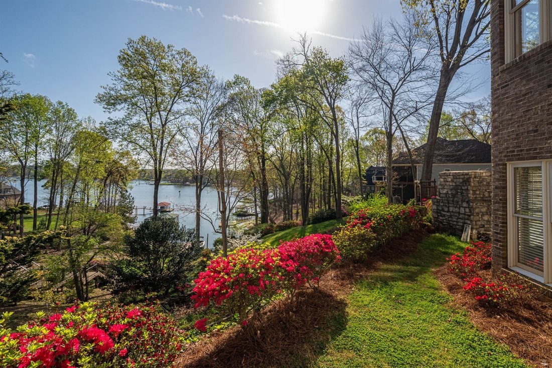 House in Mooresville, North Carolina, United States 3 - 17636623