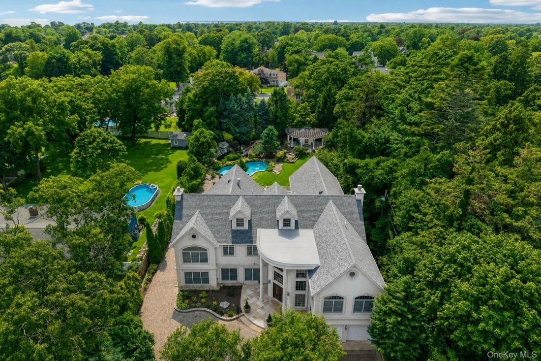 House in Yaphank, New York, United States 1 - 18536946