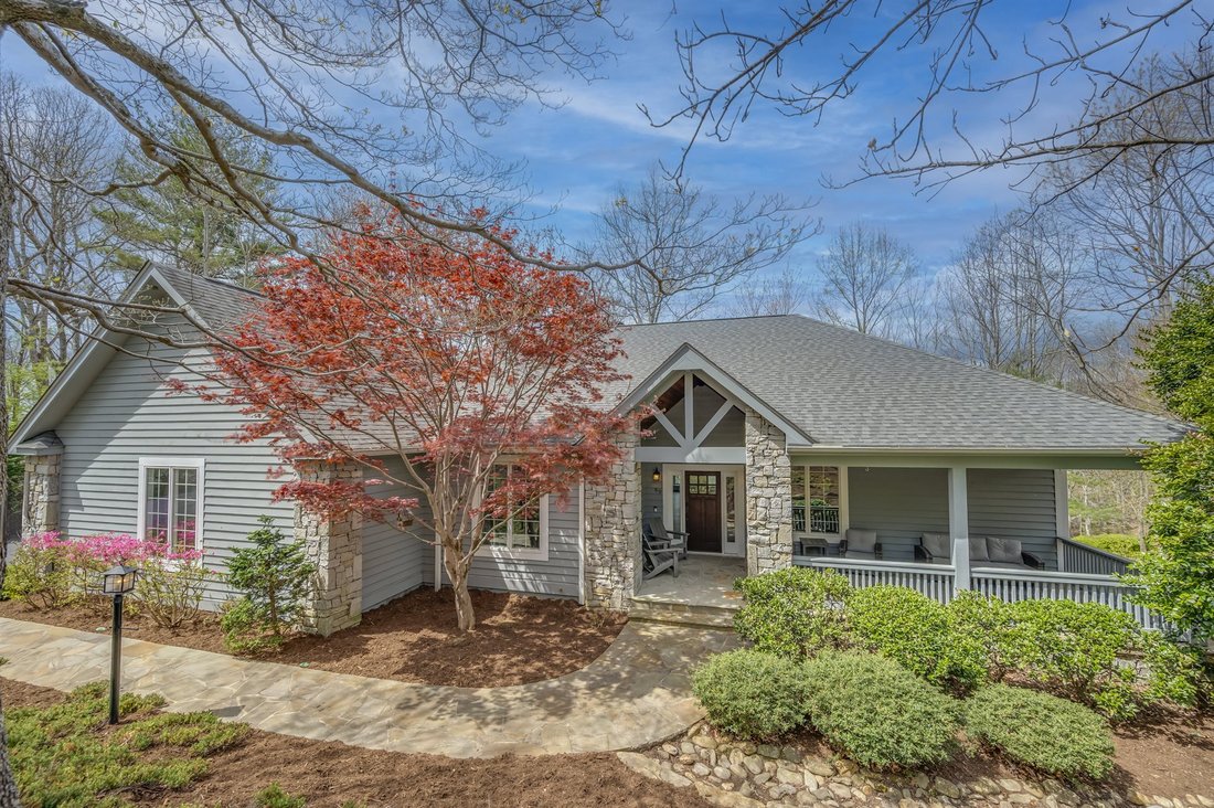 House in Laurel Park, North Carolina, United States 2 - 17639287