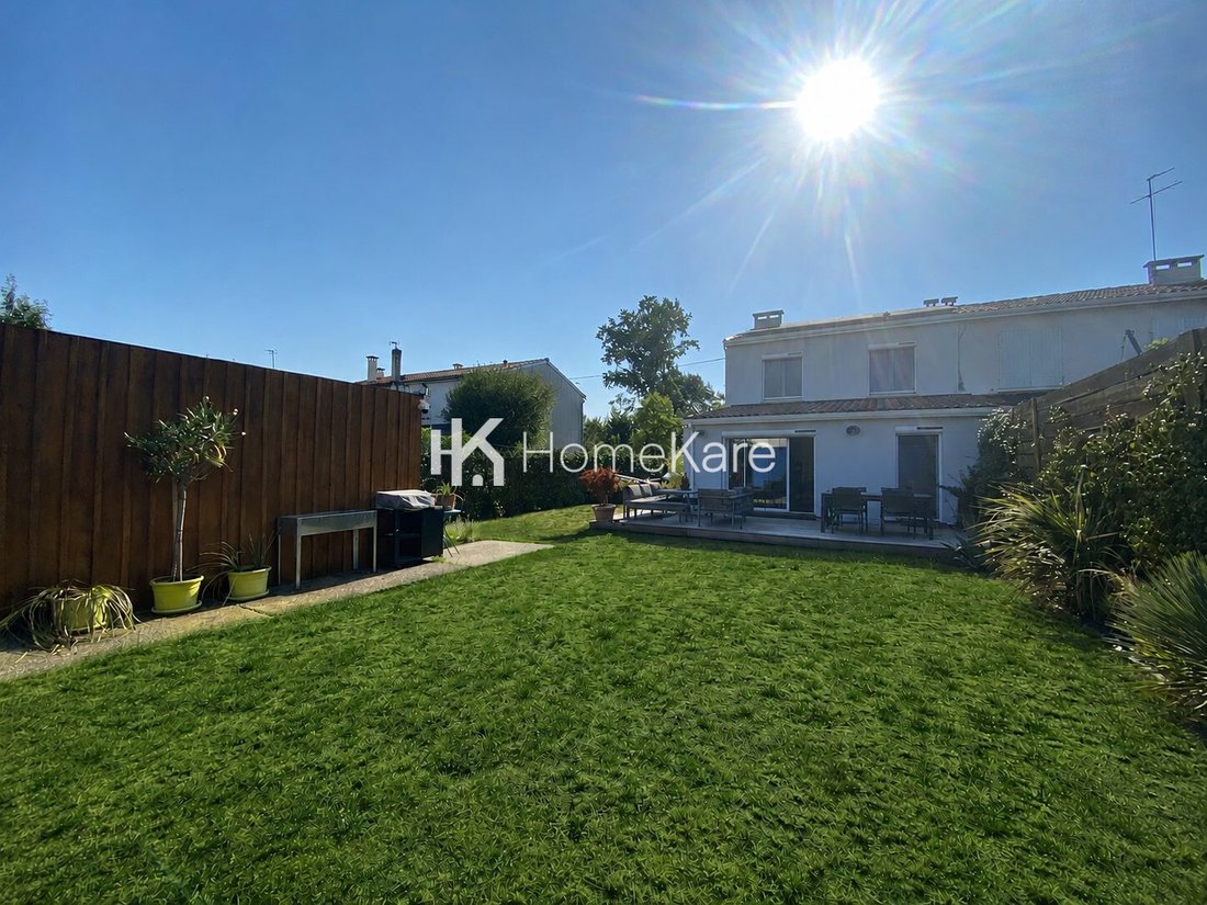 House in Talence, Nouvelle-Aquitaine, France 1 - 18537322