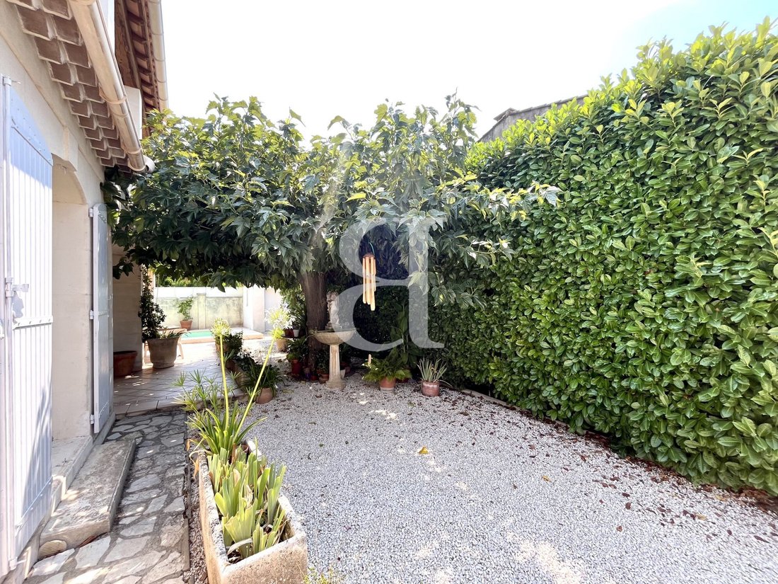 Villa in Saint-Rémy-de-Provence, Provence-Alpes-Côte d'Azur, France 5 - 18496145