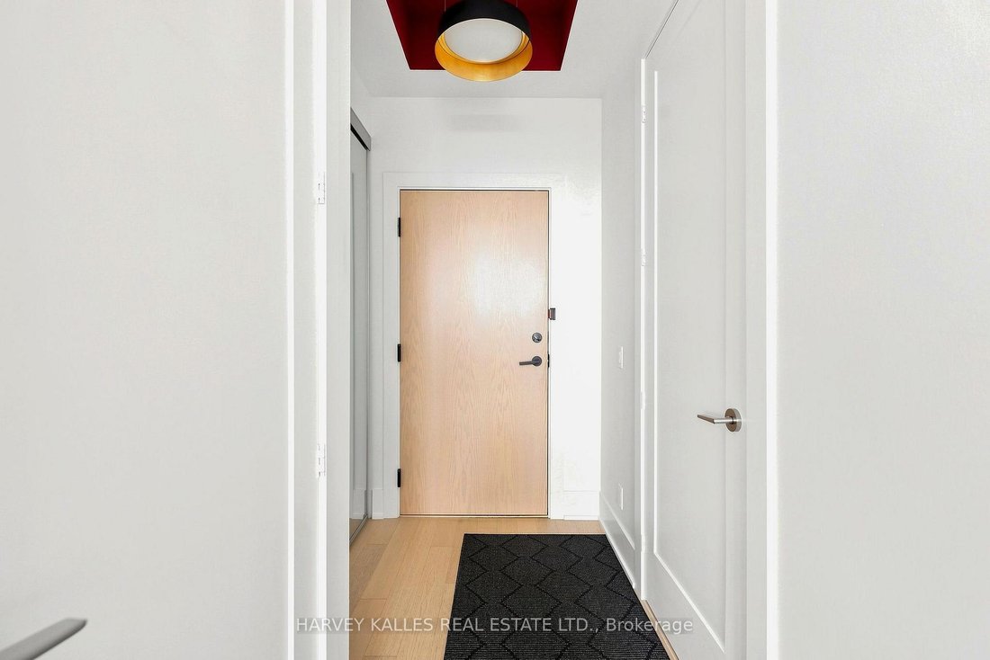 Condo in Toronto, Ontario, Canada 4 - 18536970