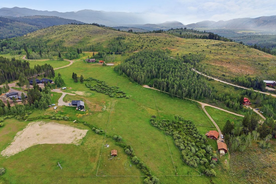 Land in Jackson, Wyoming, United States 3 - 18537075