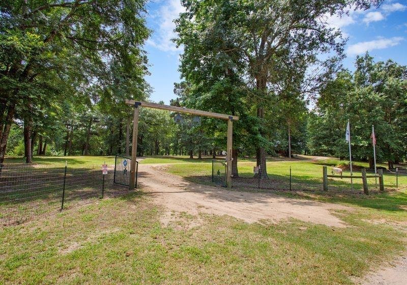 House in Gilmer, Texas, United States 5 - 18538039