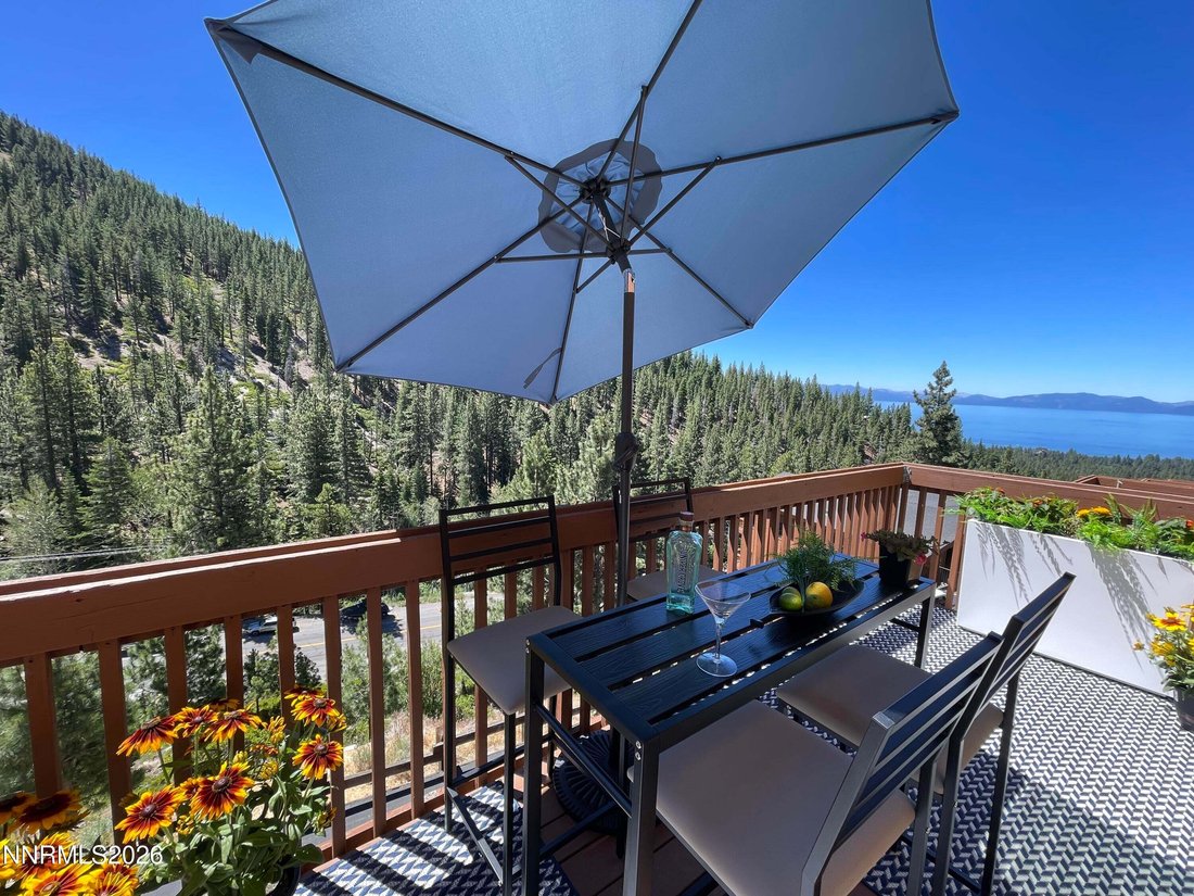 Condo in Incline Village, Nevada, United States 4 - 18283768