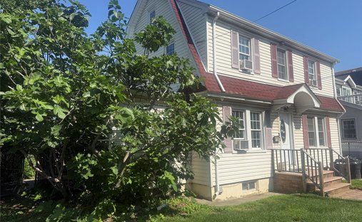 House in New York, New York, United States 1