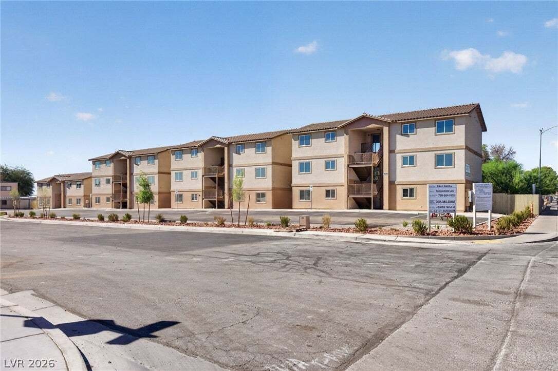 North Las Vegas, Nevada, United States 1 - 18537670