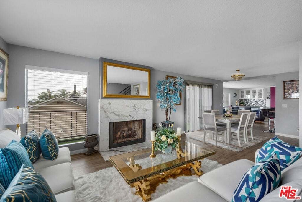 Condo in Los Angeles, California, United States 4 - 18537761