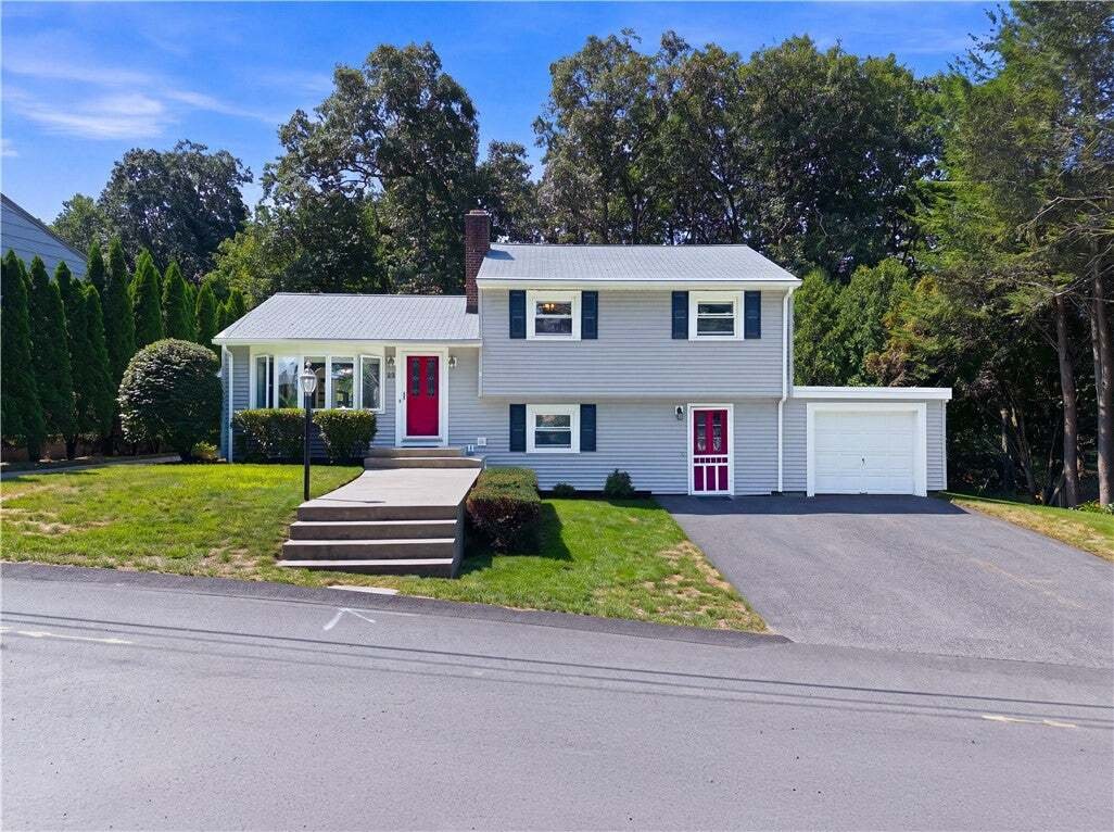 House in Cumberland, Rhode Island, United States 1 - 18537703