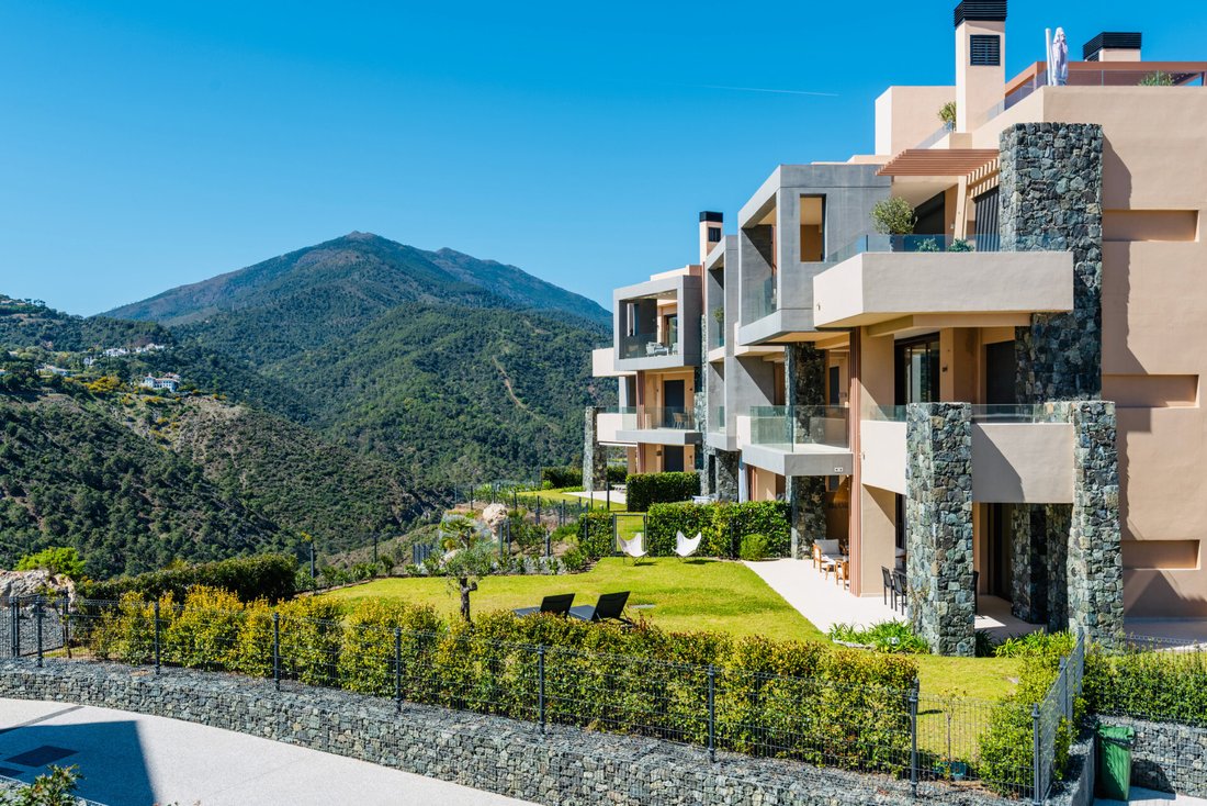 Apartment in El Madroñal, Benahavis, Spain 2 - 18538166