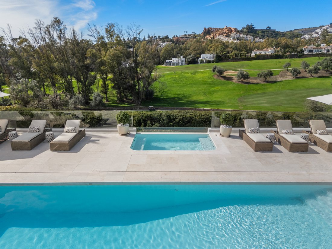 Villa in Puerto Banus, Marbella, Spain 1 - 18537855