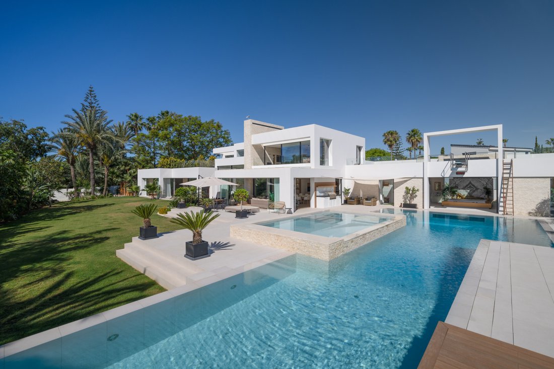 Villa in Estepona, Andalusia, Spain 1 - 18538009