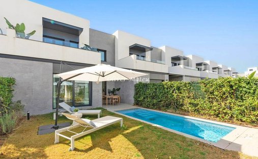 Chalet in Playa de Palma, Palma, Balearic Islands 1