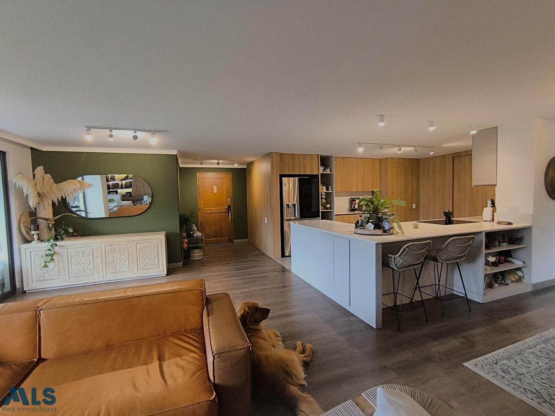 Apartment in Medellín, Antioquia, Colombia 1 - 18538266